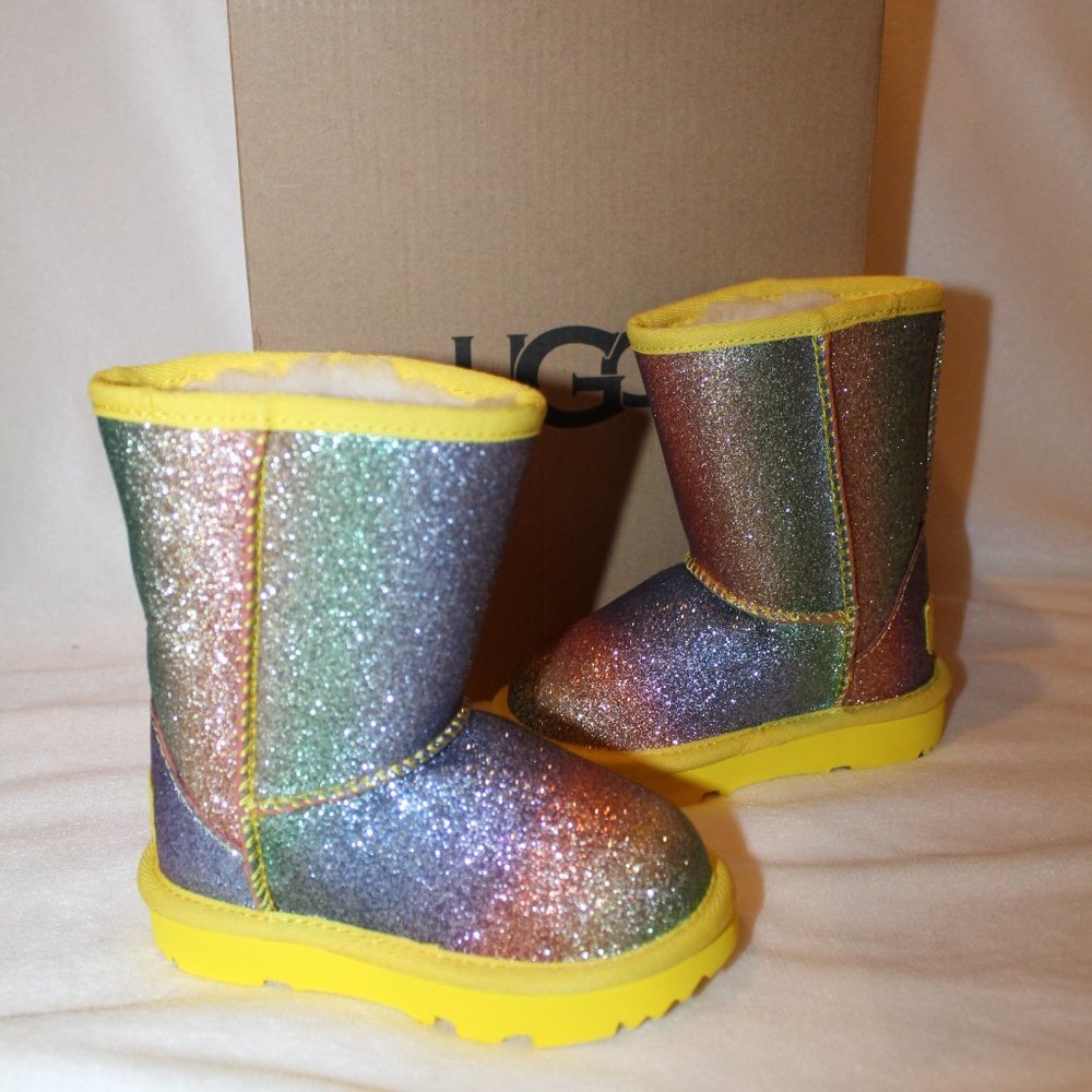 NIB UGG GIRL'S TODDLER CLASSIC SHORT RAINBOW‎ SPARKLE METALLIC WINTER BOOTS